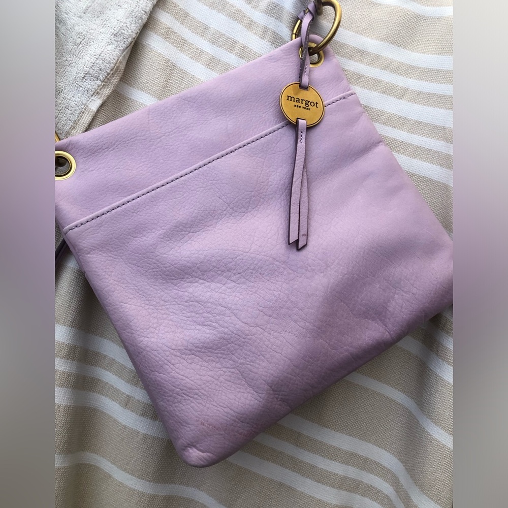 Margot crossbody purse. Light pink.